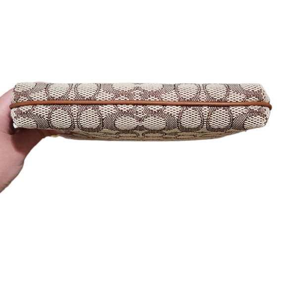 🆕️Disney X Coach LIMITED EDITION Kitt Messenger Crossbody - Picture 8 of 15